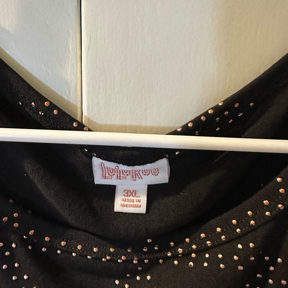 Black with gold stud shirt for women x3 - Picture 2 of 4